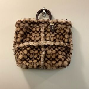 Coach Rogue Tote Signature Shearling Style C6162